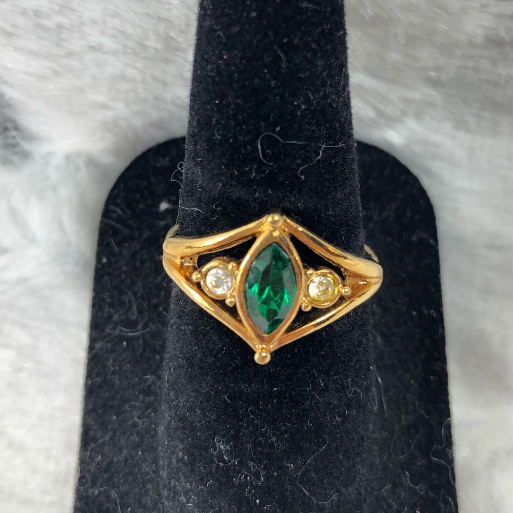 Retro Avon Gold tone ring with Emerald stone